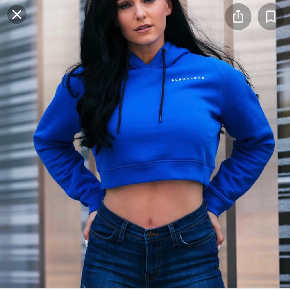 Alphalete cropped hoodie
